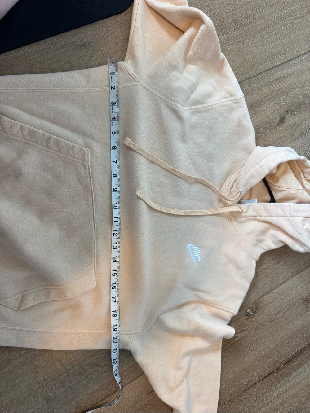 Nike Club Fleece Pullover Hoodie Peach size Small